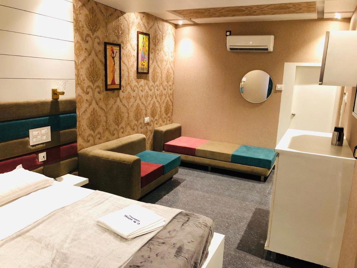 C M Hotel New Wodapatti Екстер'єр фото