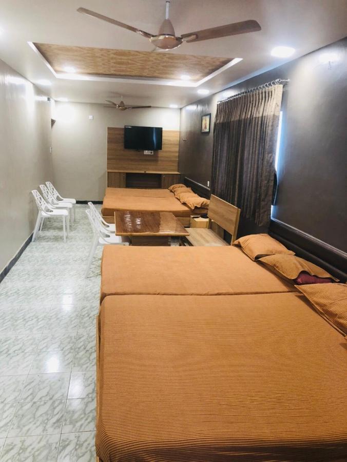 C M Hotel New Wodapatti Екстер'єр фото