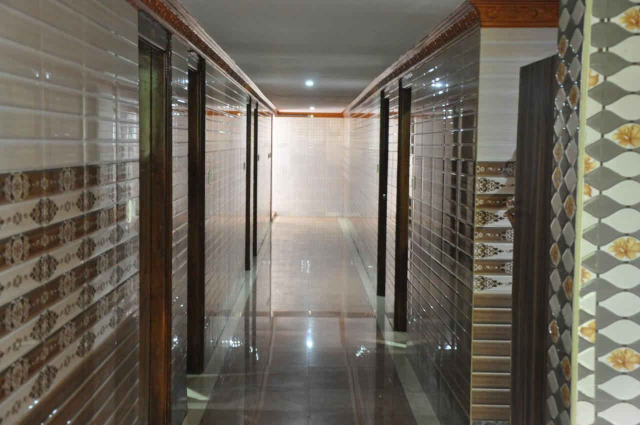 C M Hotel New Wodapatti Екстер'єр фото