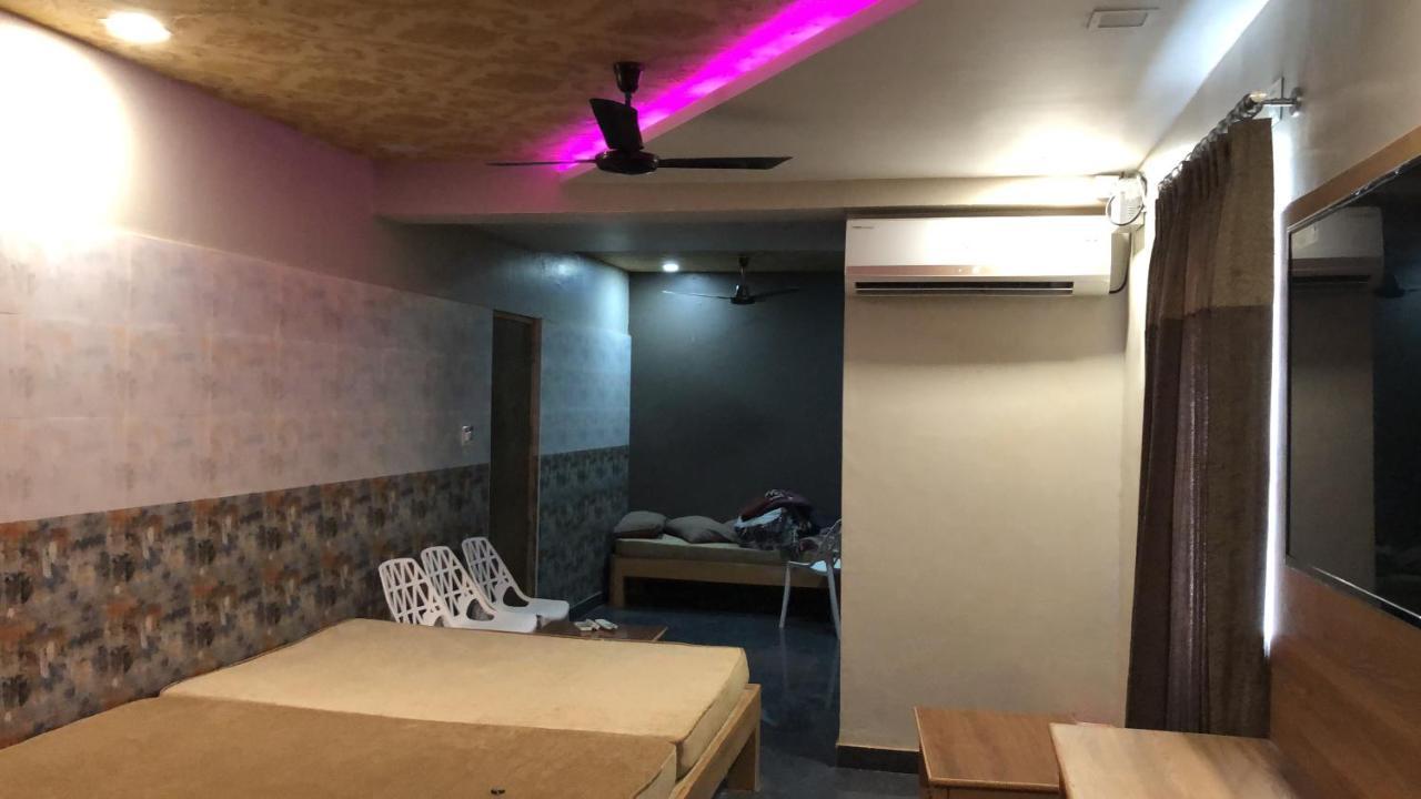 C M Hotel New Wodapatti Екстер'єр фото