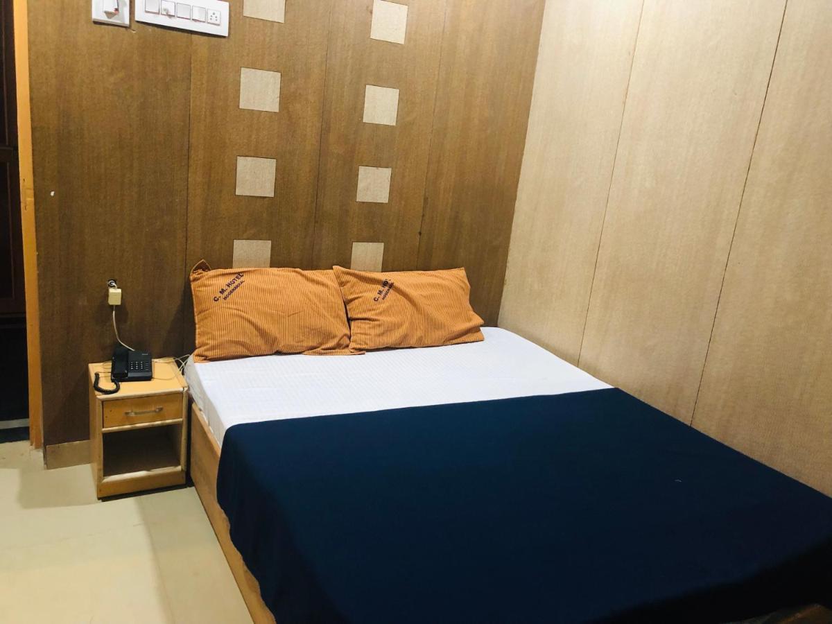 C M Hotel New Wodapatti Екстер'єр фото
