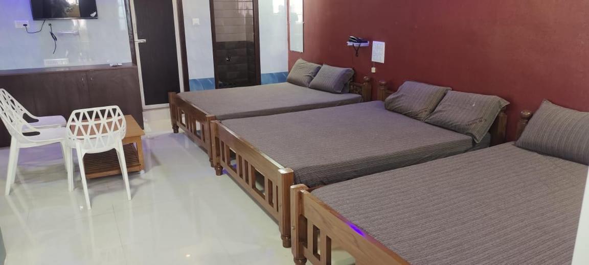 C M Hotel New Wodapatti Екстер'єр фото