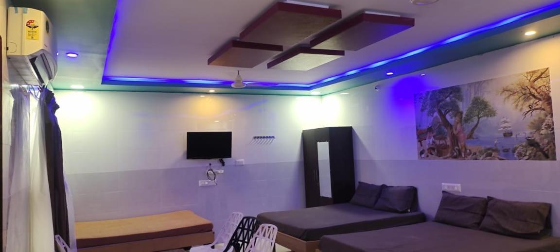 C M Hotel New Wodapatti Екстер'єр фото